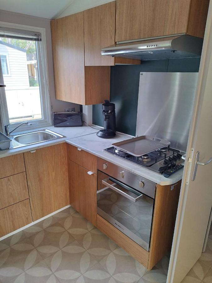 Mobil Home 6/8Personnes Сериньян Екстер'єр фото